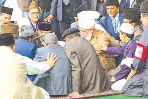 الرقابة القضائية لامرأتين من الطائفة الأحمدية بالأغواط