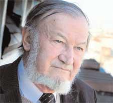 المناضل الفرنسي المعادي للاستعمار، هنري بويو، لـ ''الخبر''