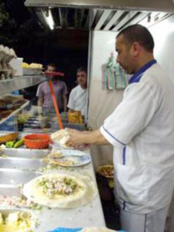 البوراك.. سيد مائدة الأكلات الشعبية بعنابة                                    يقدم على طاولات مطاعم الكورنيش