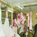 أسعار اللحوم تلتهب وتزيد من معاناة السكان                                    تزامنت وحرارة صيف لافحة تشهدها سطيف