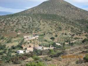 سكان قرية  افراكسة  بالبويرة يشتكون جفاف الحنفيات في عز الشتاء