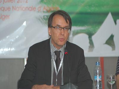 Le rôle de la Suisse dans les Accords d'Evian                                    Aperçu des relations de la Suisse avec l'Algérie in la revue Politorbis