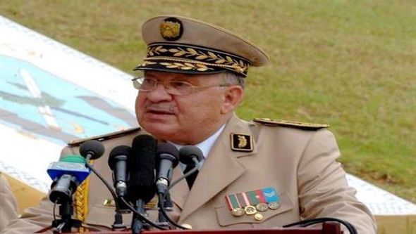 الفريق قائد صالح يشرع في زيارة عمل إلى الناحية العسكرية السادسة بتمنراست (وزارة الدفاع الوطني)