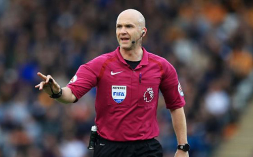 تايمز تفجر مفاجأة.. الخمور تتسبب في كوارث تحكيمية بالدوري الانجليزي