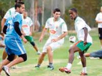 Ils y sont pour un stage d'intersaison                                    Les Mouloudéens à pied d''uvre en Pologne