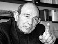 Yaha Abdelhafidh, ancien moudjahid                                    'C'est à la nouvelle génération de poursuivre le combat