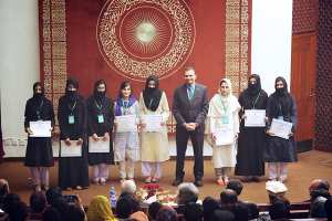 الأحمدية  تستهدف جزائريات في الحمّامات والأعراس!