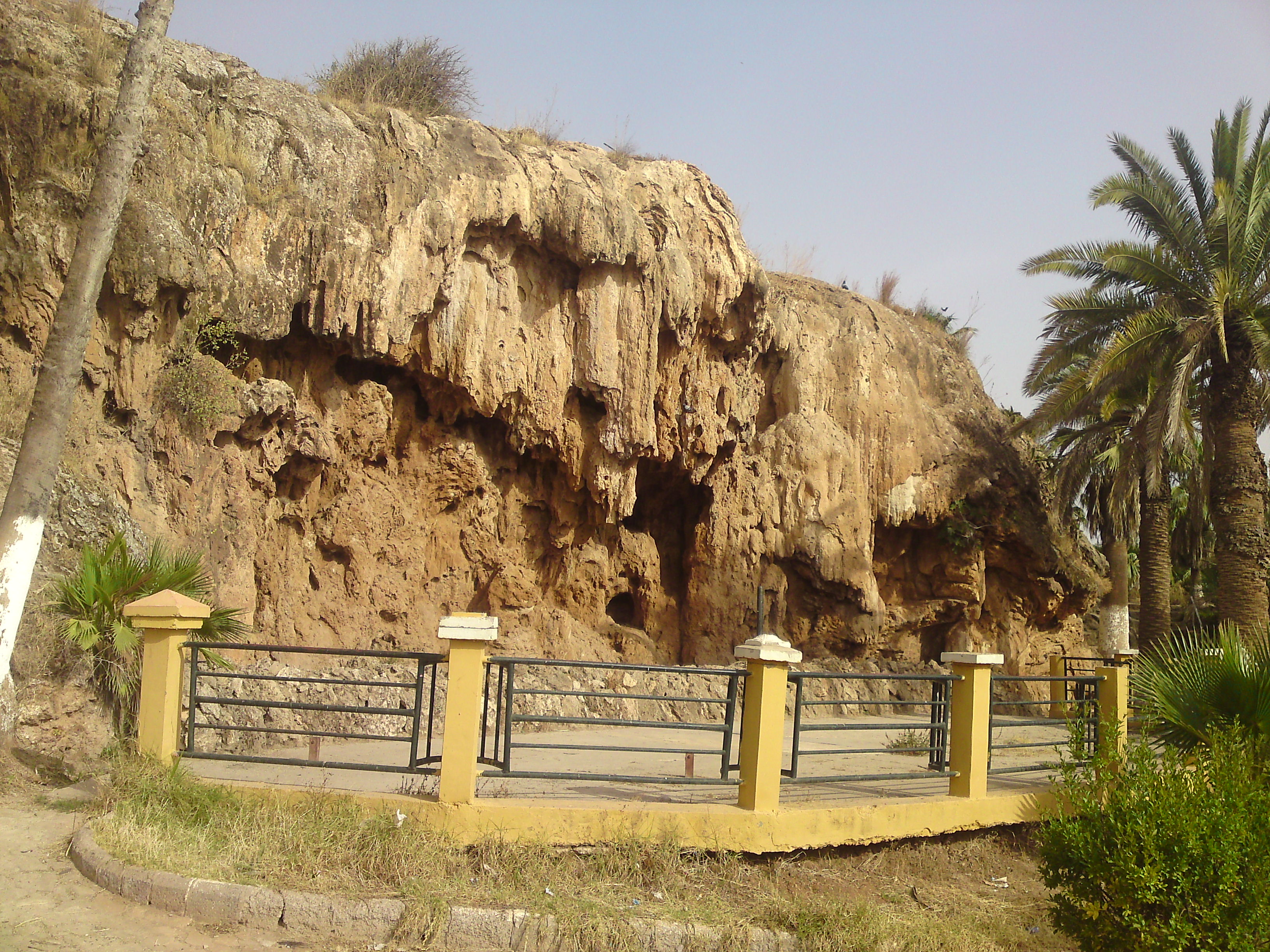 منظر جميل ولكنه يحتاج الى العناية