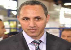 ميهوبي وحجار يتكفلان بانشغالات طلبة مدرسة الفنون الجميلة