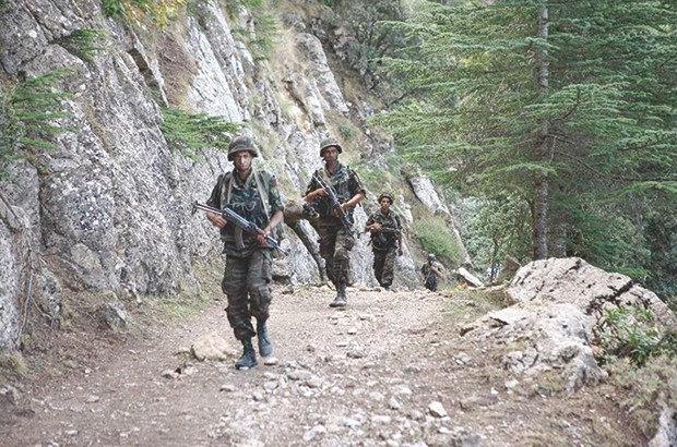 Deux terroristes abattus et deux autres capturés