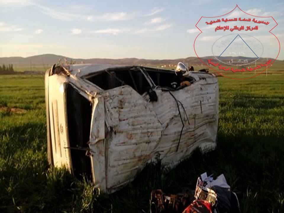 حادث مرور خطير..انقلاب حافلة لنقل المسافرين في المدية