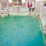 مقصد السياح من كل مكان...راحة، استجمام وعلاج طبيعي                                    الحمامات المعدنية بالجزائر