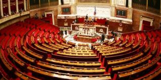 Le président de l'Assemblée égyptienne convoque une session mardi