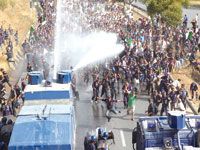 ils étaient près de 5 000 en colère                                    Les gardes communaux marchent sur Alger