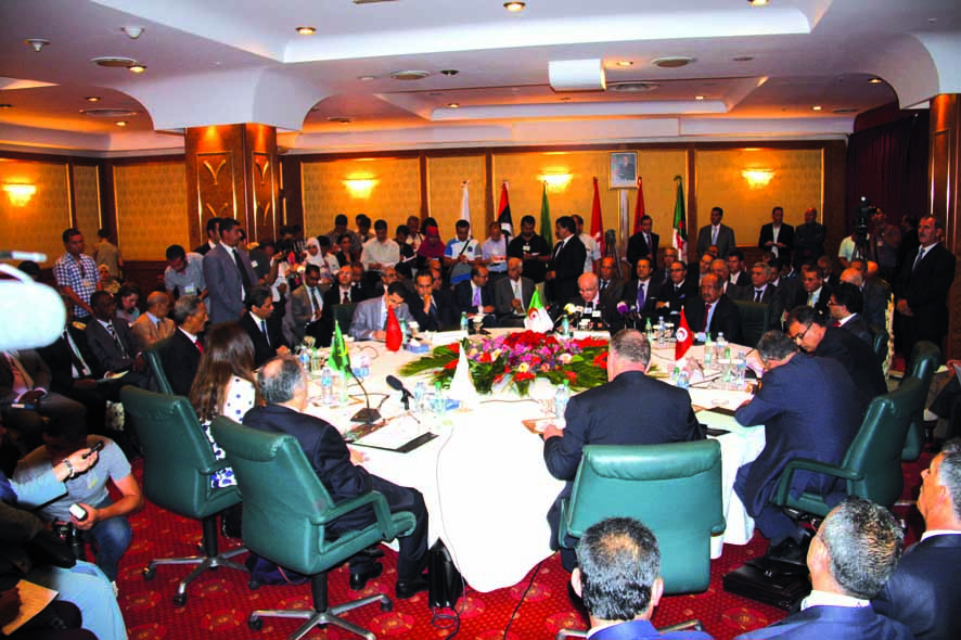 Une stratégie commune pour combattre le terrorisme                                    Réunion des ministres des Affaires étrangères de l'UMA