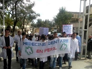 Les étudiants reprennent la grève à Tizi Ouzou