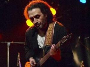 Sidi Bémol en apothéose                                    CLÔTURE DE LA 10E EDITION DU FESTIVAL DE LA CHANSON AMAZIGHE À BEJAIA