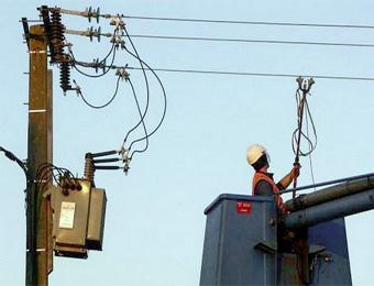 انقطاعات الكهرباء تشعل احتجاجات عارمة ببلديات بسكرة                                    الواقع يكذب تطمينات شركة 