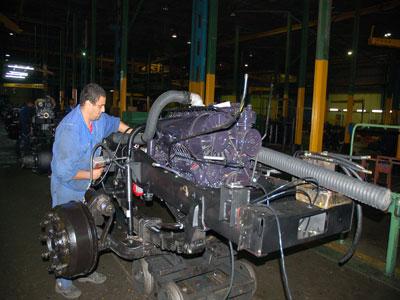 Benmeradi parle d'une nouvelle organisation du secteur industriel                                    Création de grandes entreprises performantes, publiques et privées et relance des PME