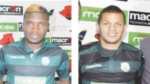 مانوتشو يضيع لقاء المدية وبلعميري قد يلتحق به