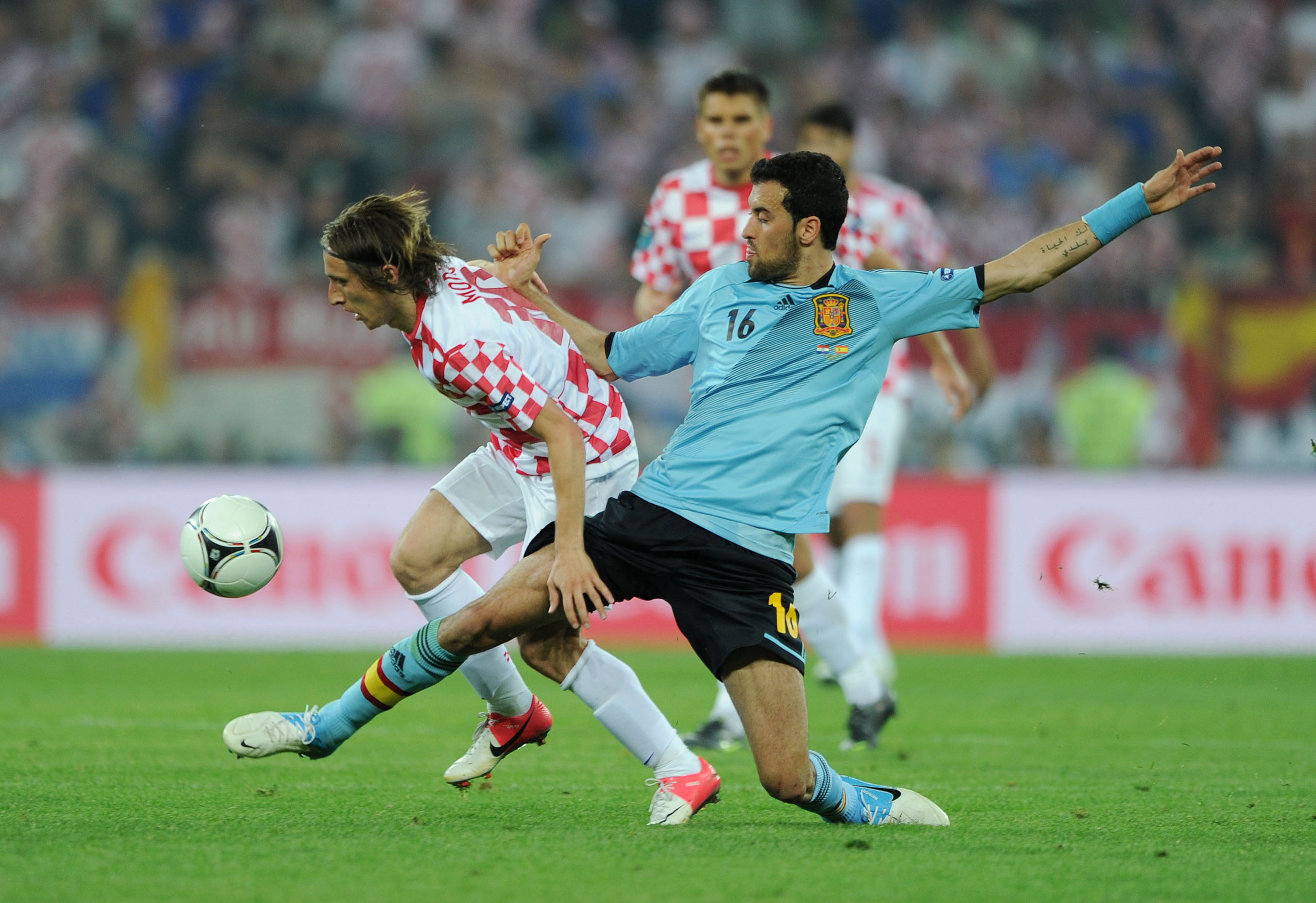 مودريتش محبط ويفكّر في نسيان الانتقال إلى 