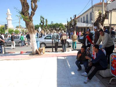 Peu d'activités pour un grand événement!                                    À Alger, les habitants ne bronchent pas