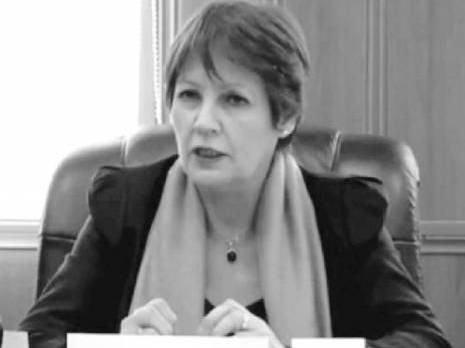 Nouria Benghabrit veut recadrer le débat