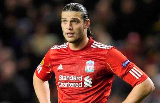 Liverpool : Carroll poussé vers la sortie '
