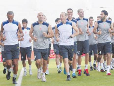 les Rouge et Noir bossent dur à Izmir                                    L'USM Alger en stage en Turquie