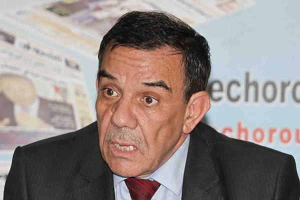 تواتي يخرج عن صمته بعد فضيحة مرشح حزبه ببشار ويؤكد