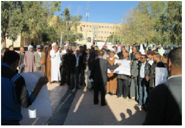 طالبي السكن بأفلو في الأغواط يواصلون احتجاجهم