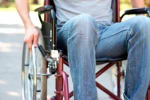 توزيع أجهزة حركية على 105 معاقين بتيزي وزو