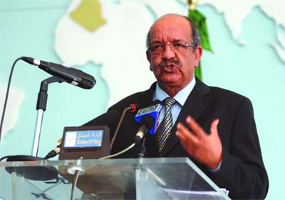 «La communauté internationale soutient la solution politique»