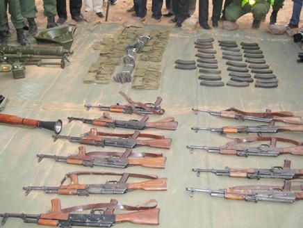 الجيش يكشف مخبأ للأسلحة في تيزي وزو