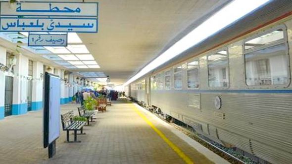 القافلة الإعلامية و التحسيسية حول القطار تحط الرحال بسيدي بلعباس