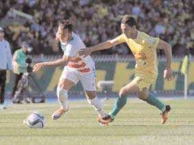 سريع غليزان يبتعد عن الخطر