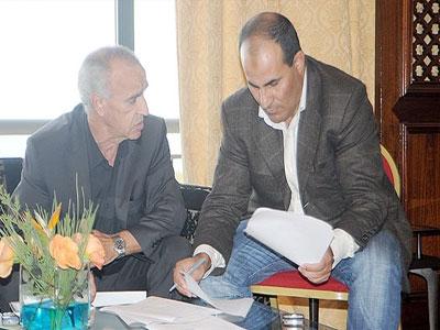 L'expérience, elle-même, est menacée d'échec                                    Il est grand temps de faire une évaluation du professionnalisme