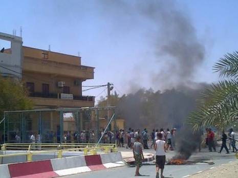 Coupures réccurentes d'électricité à biskra : Les émeutes font tache d'huile                                    Actualité : les autres articles