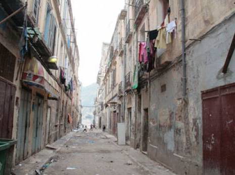 Quartier Derb : un immeuble s'effondre partiellement de nouveau                                    Oran : les autres articles