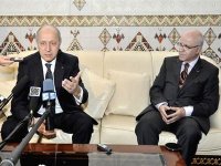 Donner un nouvel élan pour la coopération entre l'Algérie et la France (Laurient Fabius)