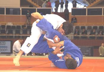 Le GSP rafle la mise                                    CHAMPIONNATS D'ALGERIE DE JUDO