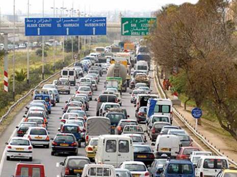 les points noirs de l'été à Alger                                    Bouchons, pollution, insécurité...