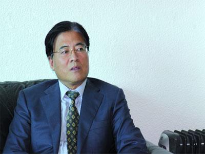 «L'Algérie est un grand chantier»                                    L'ambassadeur de Chine en visite de courtoisie à la Tribune