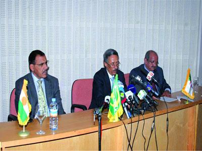 Les pays du champ pour une solution politique à la crise malienne                                    Leur comité politique se réunira le 6 août à Niamey