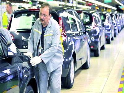 «La France va voir de très près pour Renault en Algérie» Sous l'effet du «choc Peugeot»