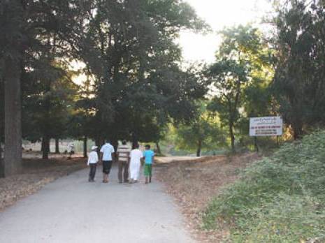 des projets pour combler un important déficit                                    Infrastructures touristiques