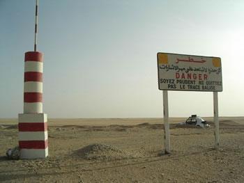 Le cancer au bout de l'atome                                    ESSAIS NUCLEAIRES FRANÇAIS EN ALGERIE