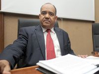 Après le duel Djoudi - Laksaci sur la dépense publique                                    L'Algérie est-elle au bord d'un plan d'austérité '