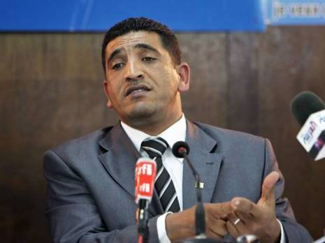 importante dissidence au FFS                                    Karim Tabbou et une soixantaine de cadres quittent le parti