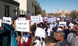 عمال التربية في الجلفة يطالبون بإعادة التحقيق في قضية الأستاذة المسجونة!